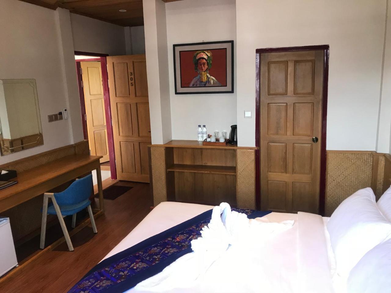 Silver Lake Hotel Nyaung Shwe Exterior photo